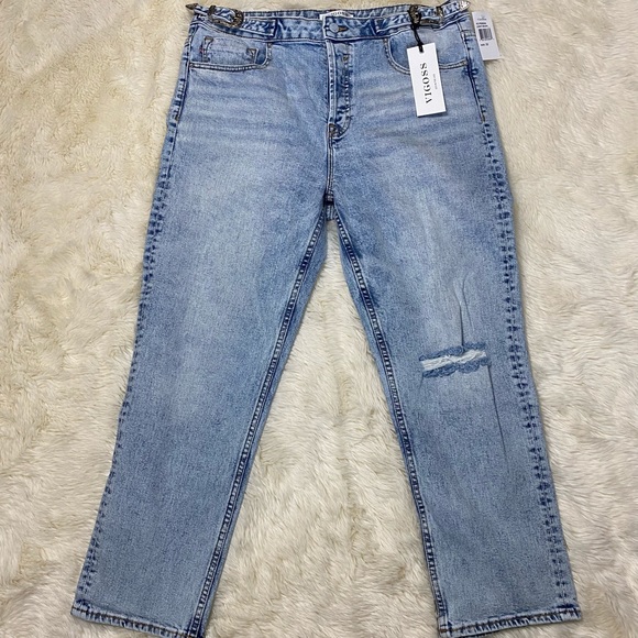 Vigross Denim - Vigross Frankie Slim Straight Leg Buckle Belt Detailed Cropped Jeans, Size 32
